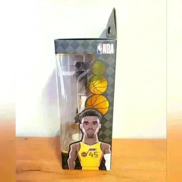 Funko gold NBA legend Donovan Mitchell Utah Jazz - Picture 6 of 6